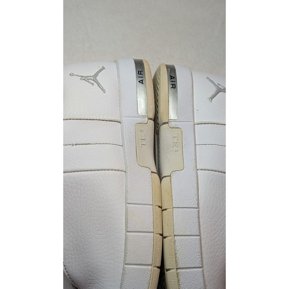 Jordan Team Elite 2 Low White Metallic Silver AO1732-100 Girl's Size (4.5) YOUTH - Picture 15 of 16